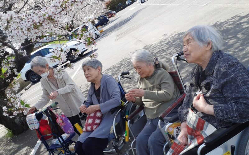 <br />
<b>Notice</b>:  Undefined variable: alt in <b>/home/eizankai/soseien.jp/public_html/wpadm/wp-content/themes/soseien/module_main_img.php</b> on line <b>9</b><br />
